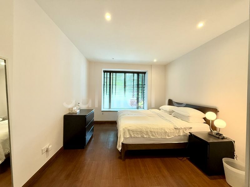 CHELSEA GROVE 8