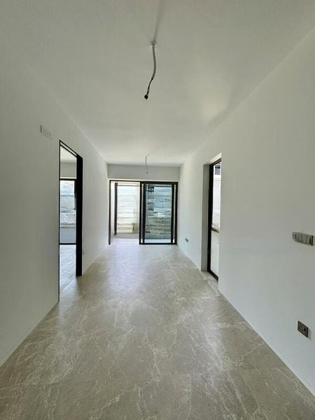 THE REEF AT KING'S DOCK 3