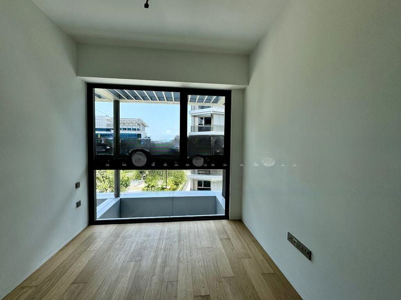 THE REEF AT KING'S DOCK 4