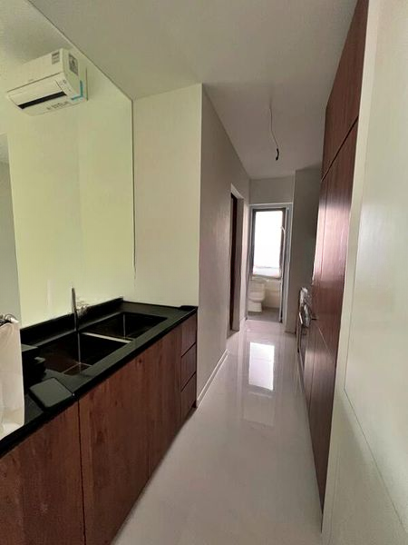 PHOENIX RESIDENCES 4