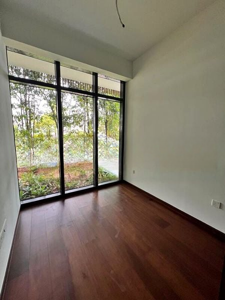 PHOENIX RESIDENCES 11