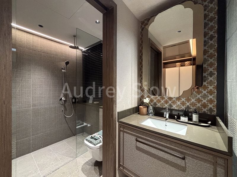 STRAITS AT JOO CHIAT 11