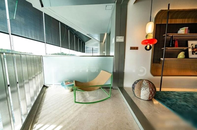 THE REEF AT KING'S DOCK 9