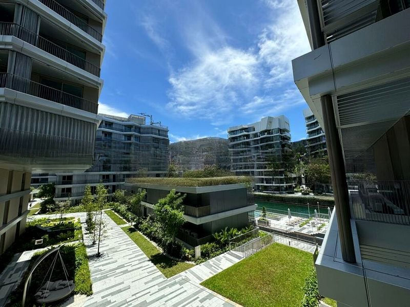 THE REEF AT KING'S DOCK 13