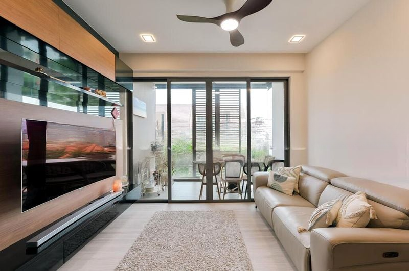 THE SEAWIND 12