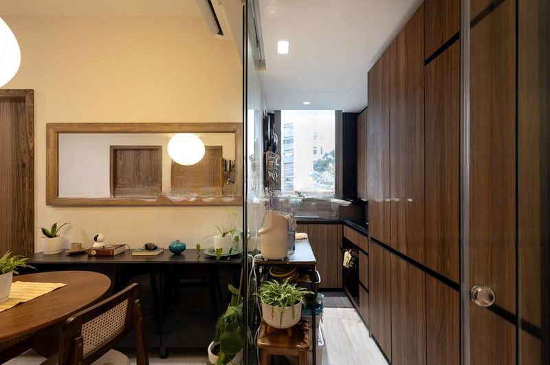 COASTLINE RESIDENCES 5