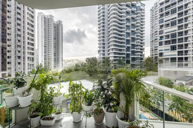 COASTLINE RESIDENCES 11