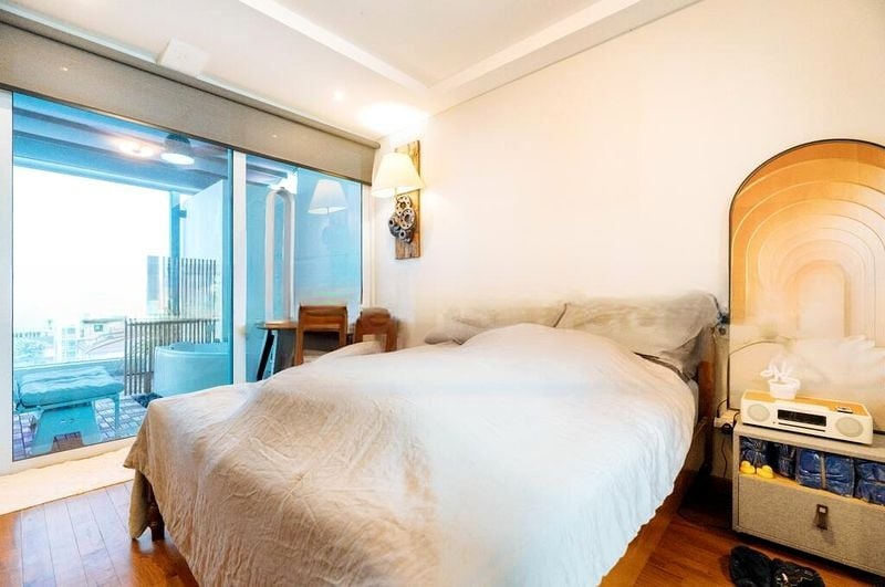 RESIDENCES @ JANSEN 1
