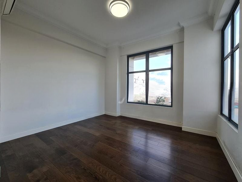 AQUARIUS BY THE PARK 7