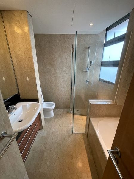 ADAM PARK CONDOMINIUM 13