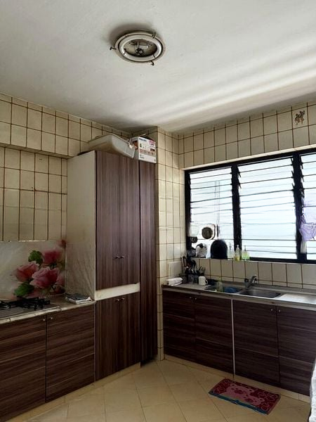 LAKEPOINT CONDOMINIUM 5