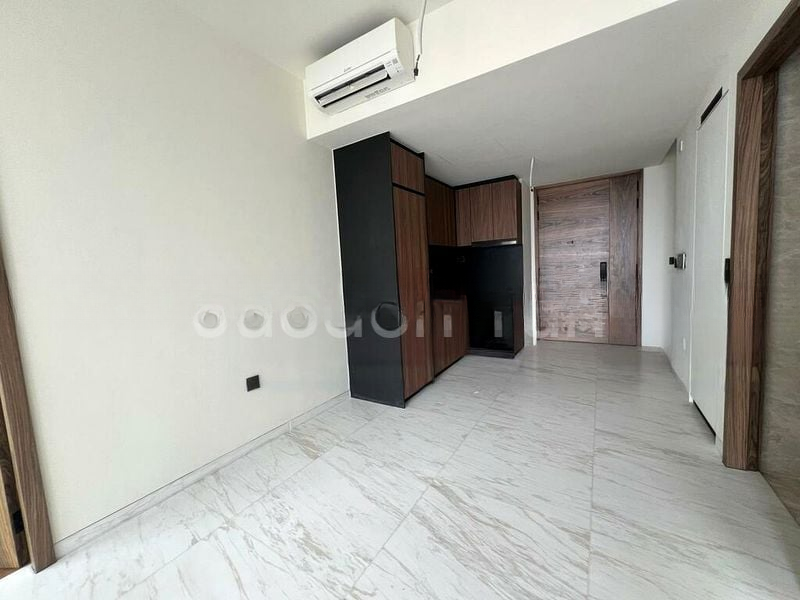 COASTLINE RESIDENCES 9