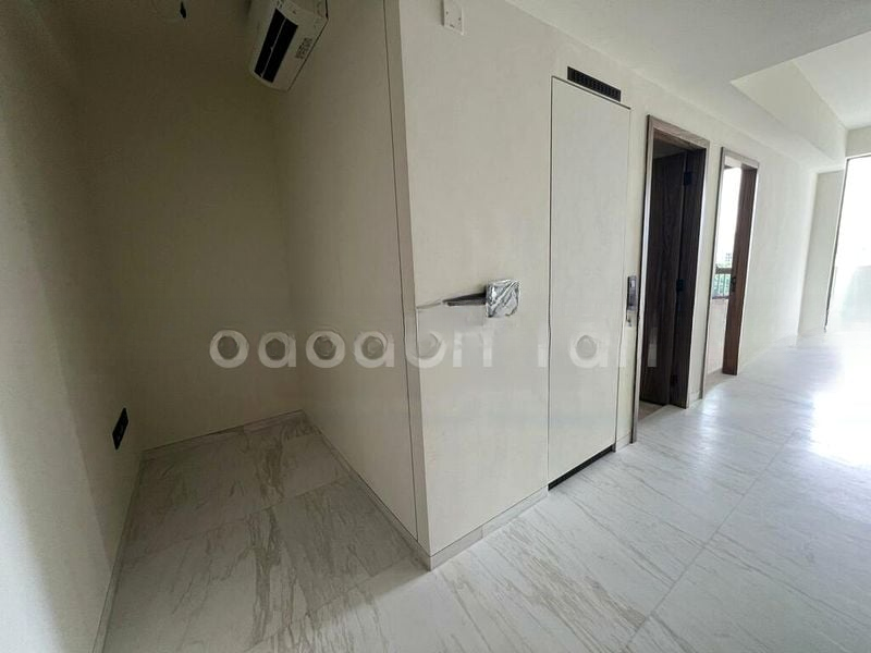 COASTLINE RESIDENCES 14