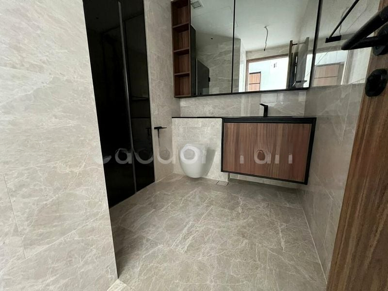 COASTLINE RESIDENCES 13