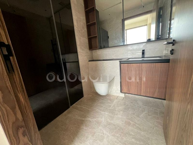 COASTLINE RESIDENCES 11