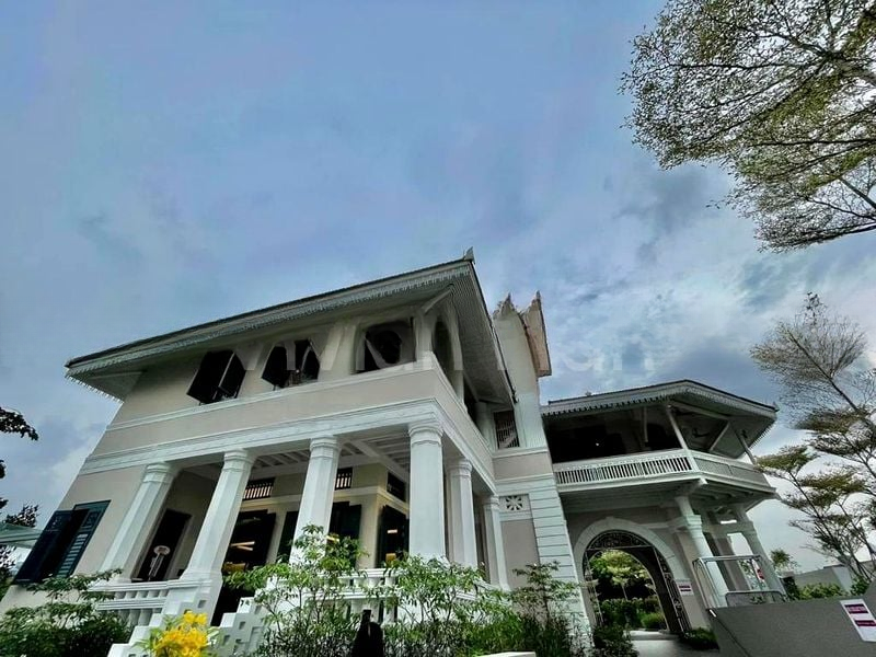 HAUS ON HANDY 12