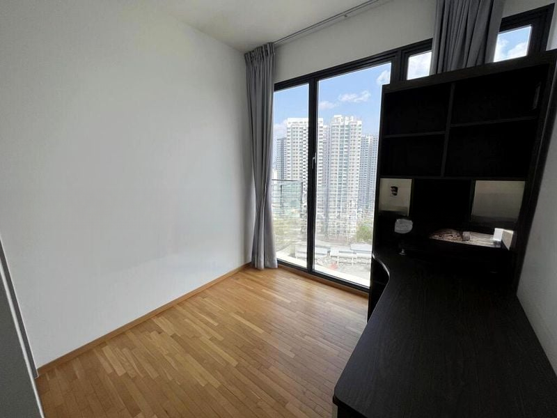 THE CLEMENT CANOPY 6