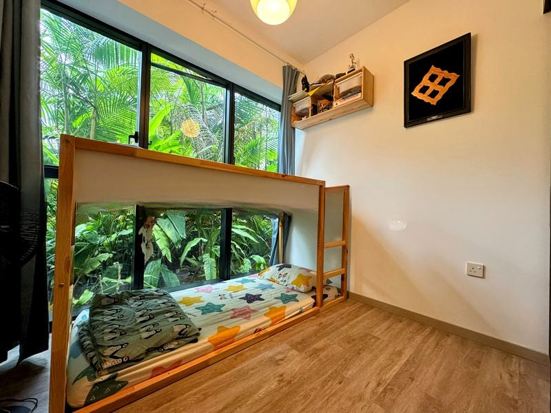 RIVERFRONT RESIDENCES 10