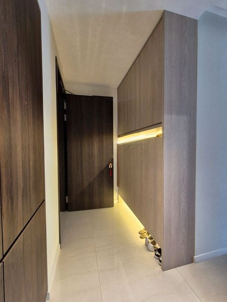 RIVERFRONT RESIDENCES 3