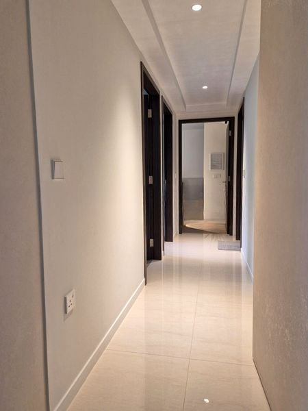 RIVERFRONT RESIDENCES 4