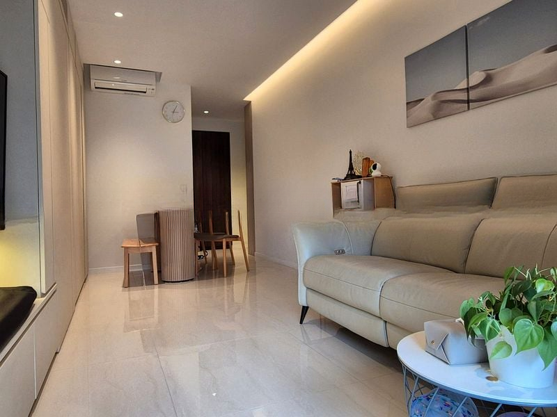 RIVERFRONT RESIDENCES 2