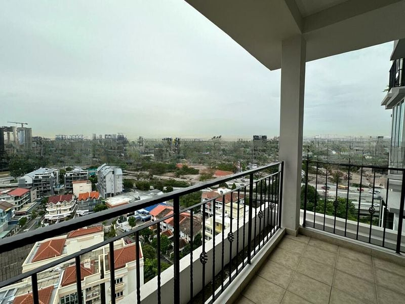 MOONSTONE RESIDENCES 8