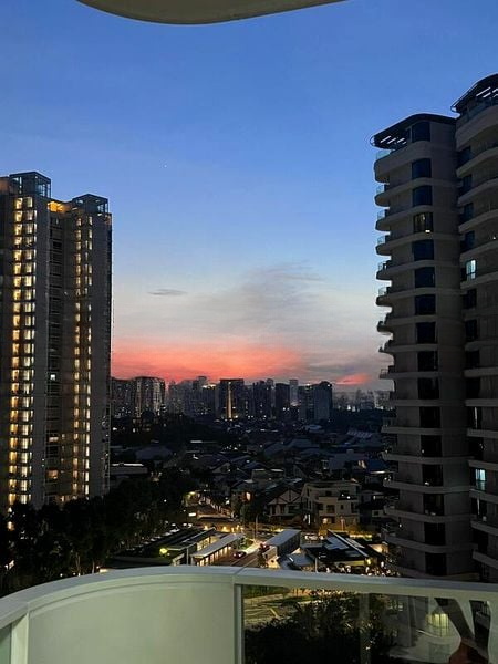 COASTLINE RESIDENCES 5