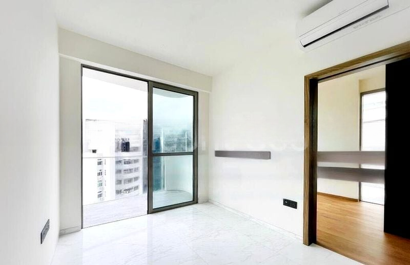 COASTLINE RESIDENCES 6