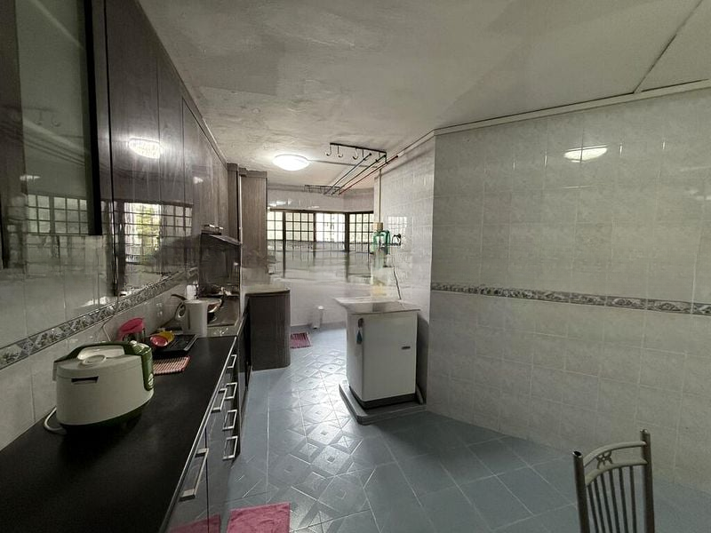 JURONG WEST ST 52 10