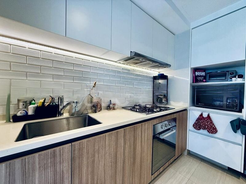 HUNDRED PALMS RESIDENCES 11