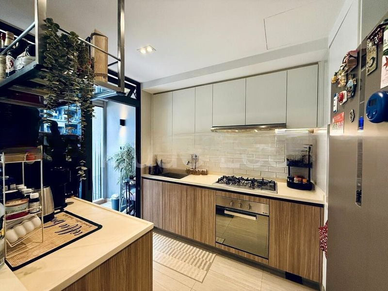 HUNDRED PALMS RESIDENCES 13