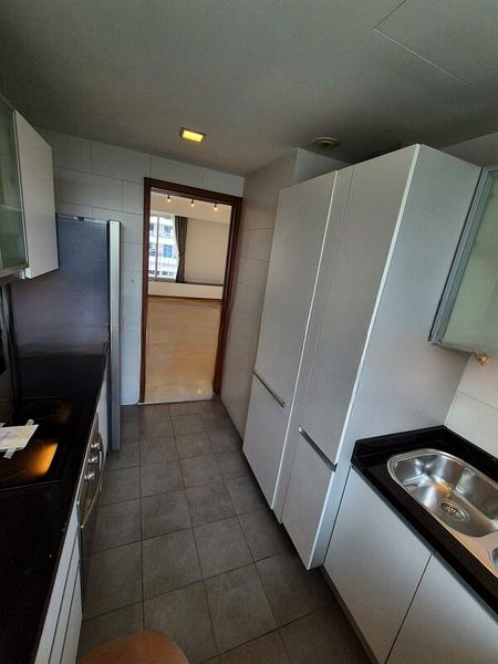 CLYDES RESIDENCE 5