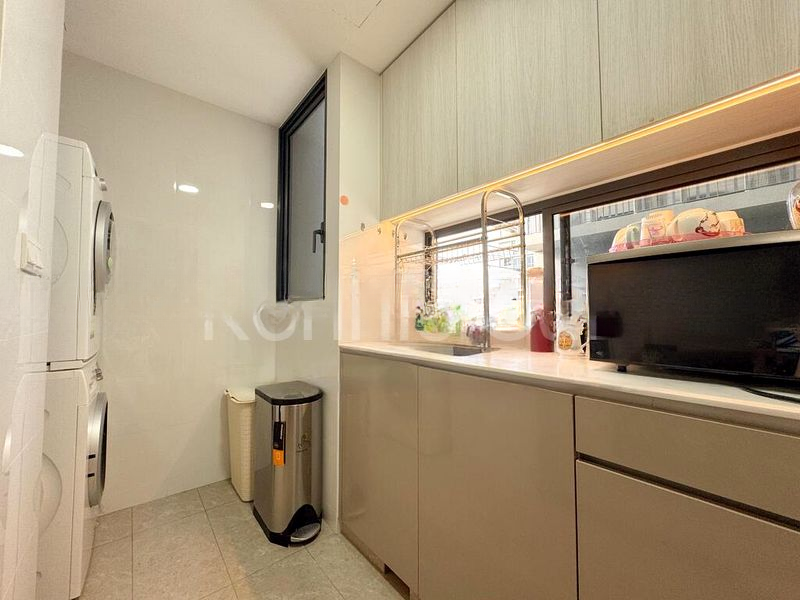 THE CLEMENT CANOPY 8