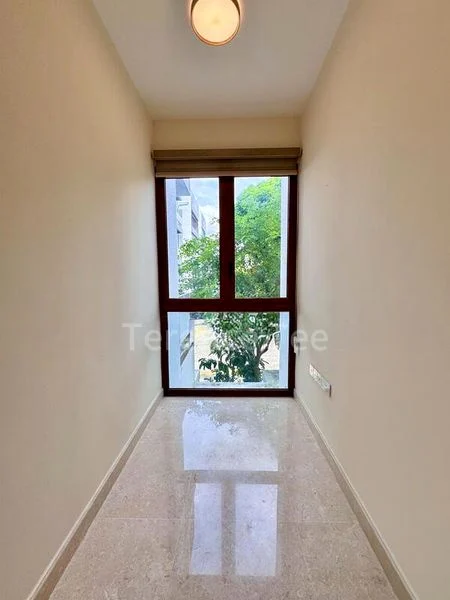 RESIDENCE TWENTY-TWO 10