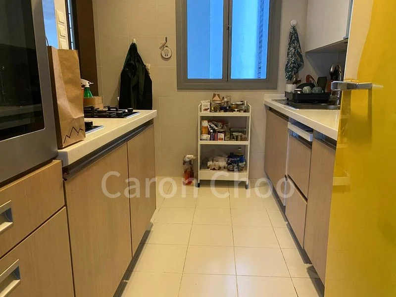 RESIDENCES @ EVELYN 7