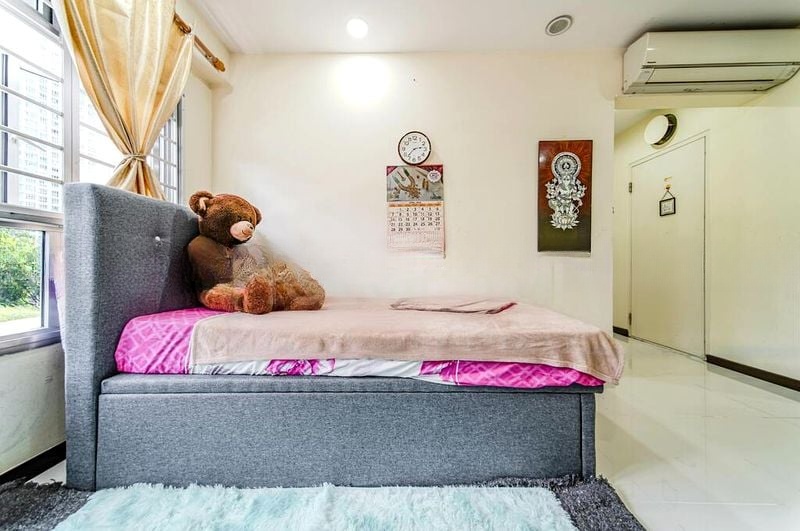 ST. GEORGE'S LANE 14