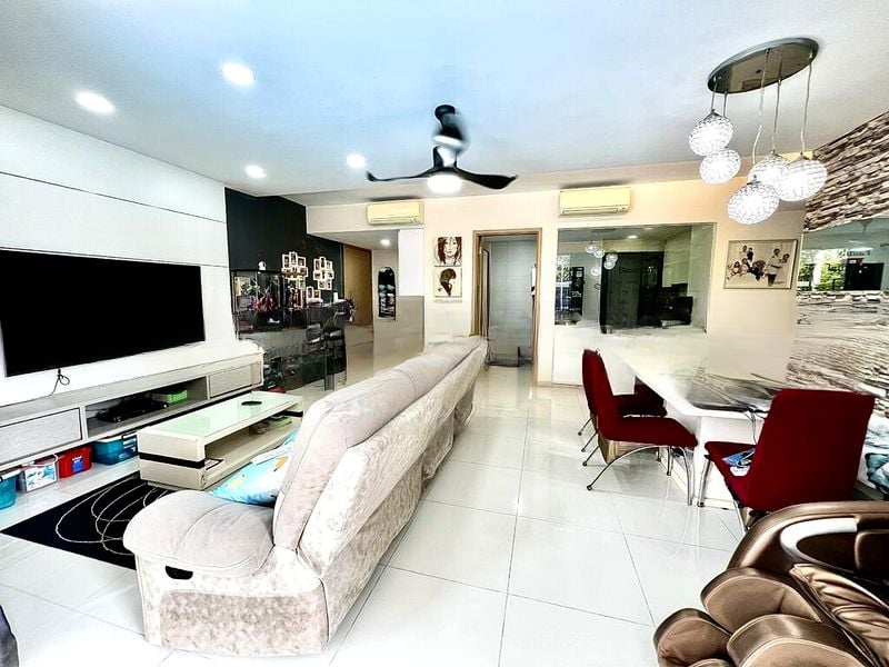 SKYPARK RESIDENCES 3