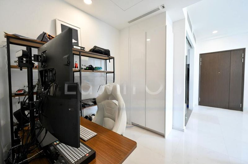 KALLANG RIVERSIDE 10