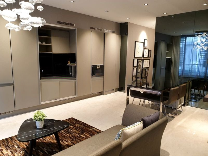THE BOUTIQ 6