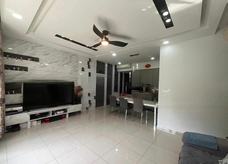 D'NEST 6