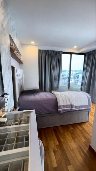 ONE EIGHTIES RESIDENCES 7