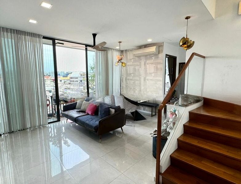 ONE EIGHTIES RESIDENCES 1