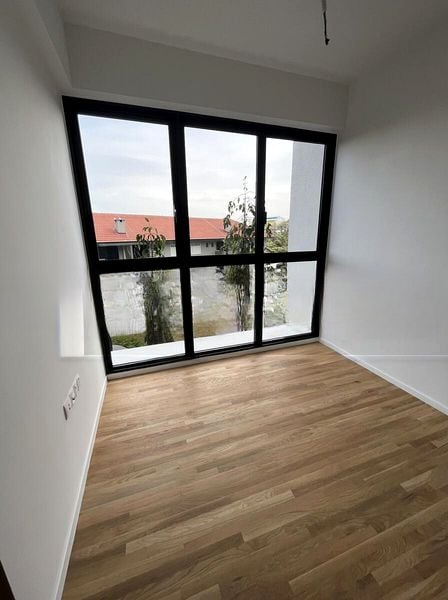 AVENUE SOUTH RESIDENCE 6