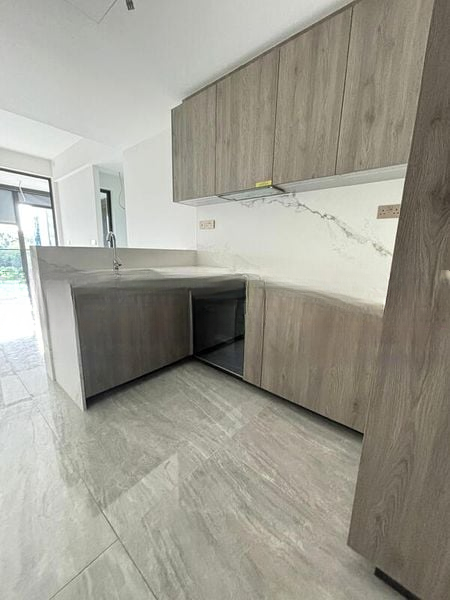 LEEDON GREEN 1