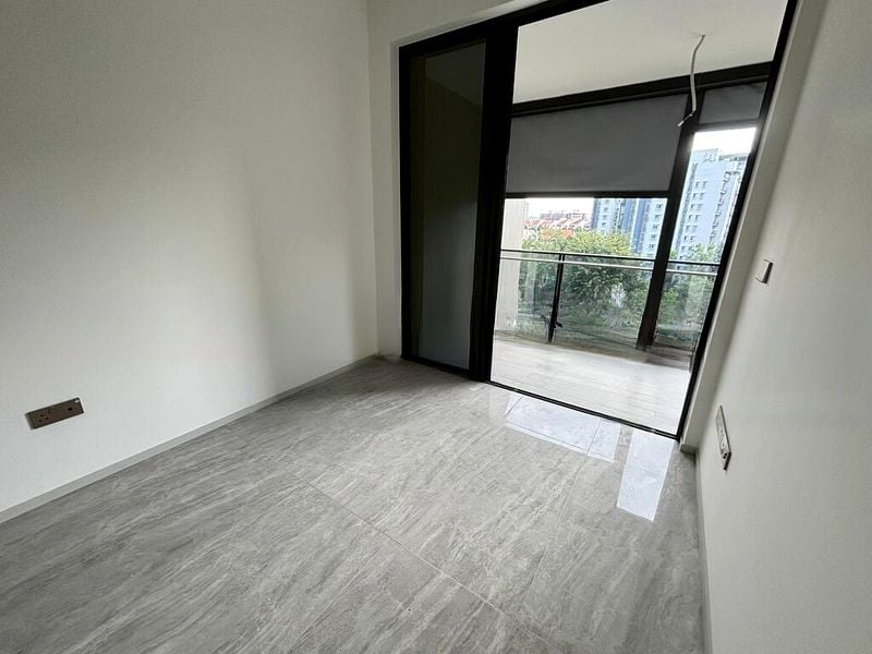 LEEDON GREEN 7
