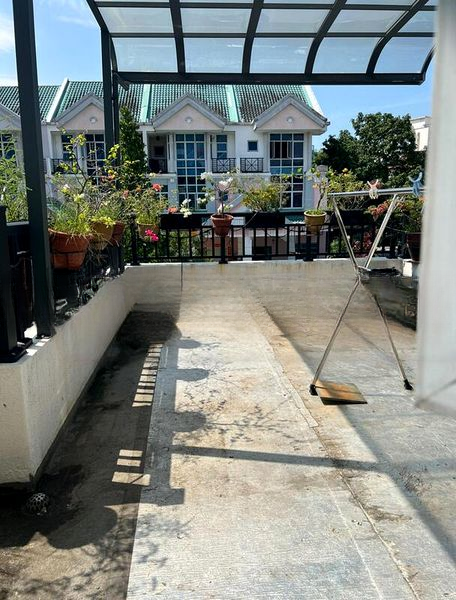 WESTWOOD RESIDENCES 6