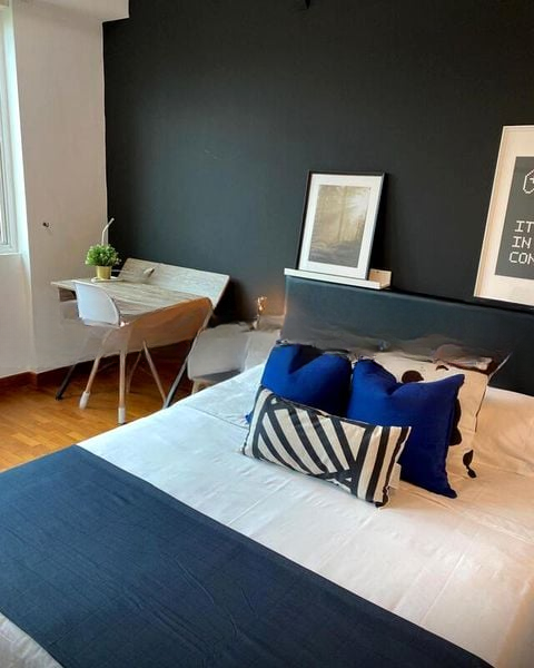 INTERNATIONAL PLAZA 5