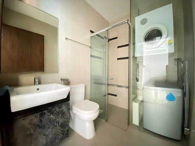 SUITES @ PAYA LEBAR 5