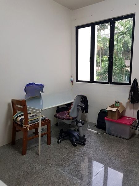 FRAGRANCE COURT 7