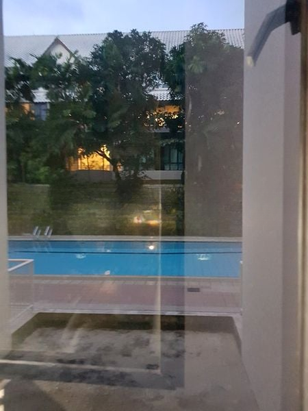 FRAGRANCE COURT 11